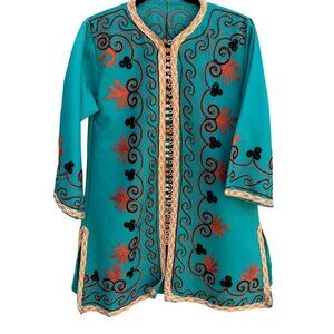 Handcrafted Vintage Womens Teal Embroidered 3/4 Sleeve Side Slit Full Button Top